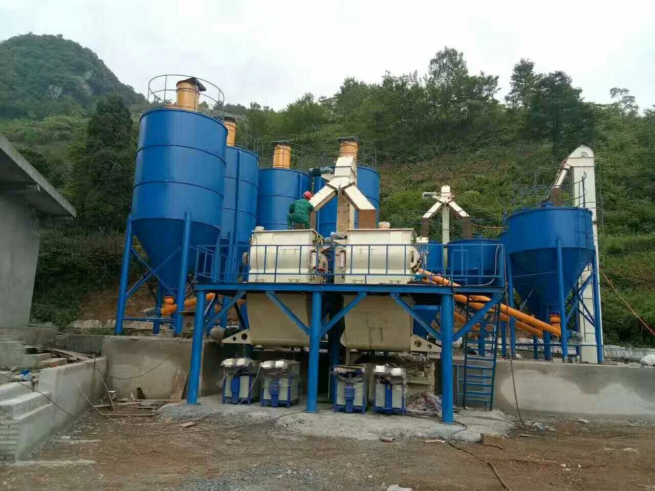 設備廠(chǎng)家提醒您，這三大因素會(huì )影響干混砂漿的質(zhì)量